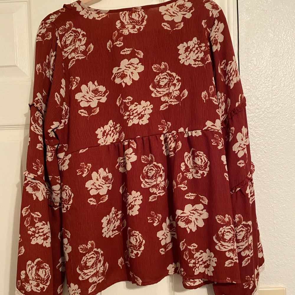 Flowy top - Picture 4 of 4